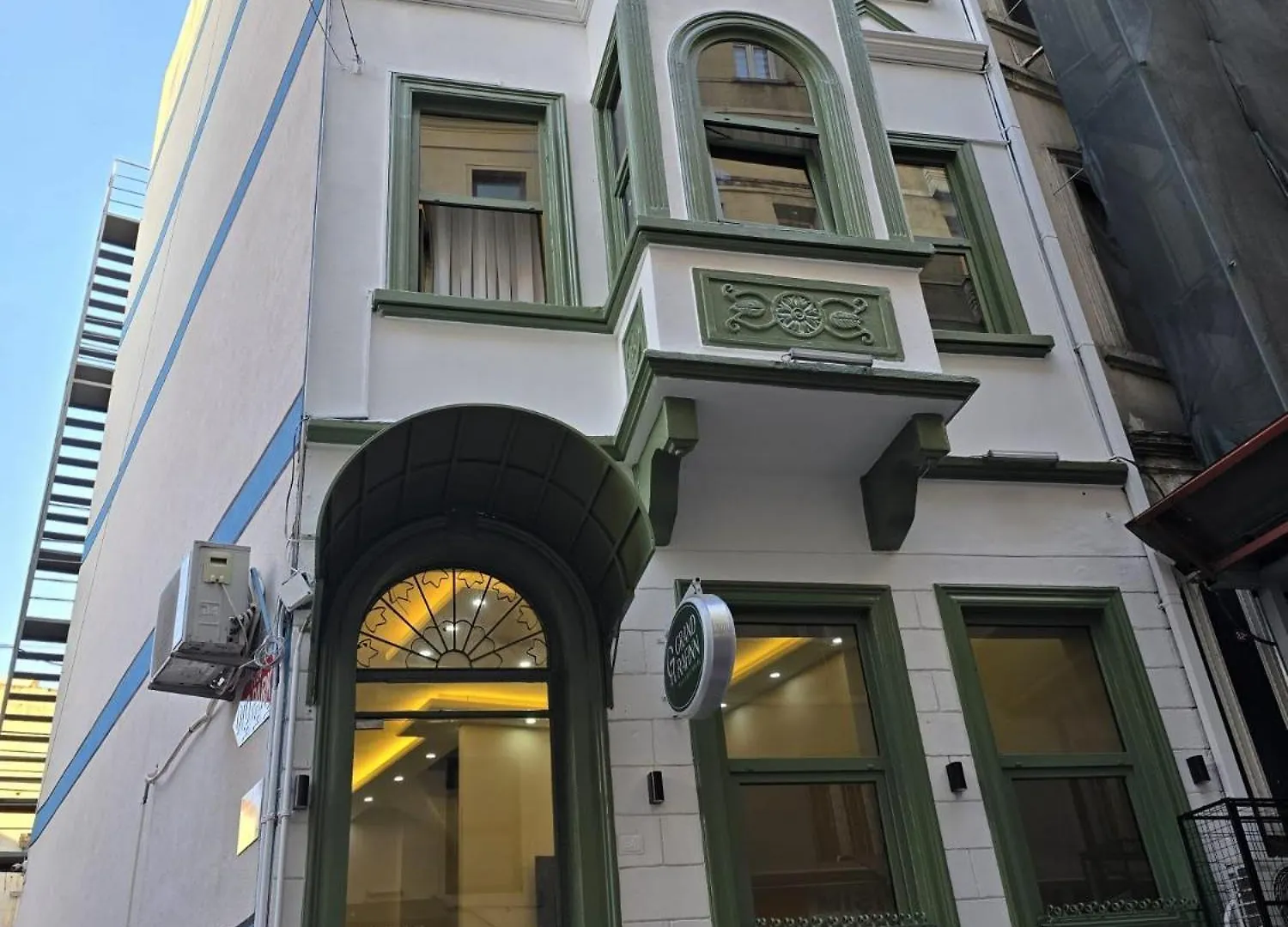 Grand Rafinn Boutique Hotel location